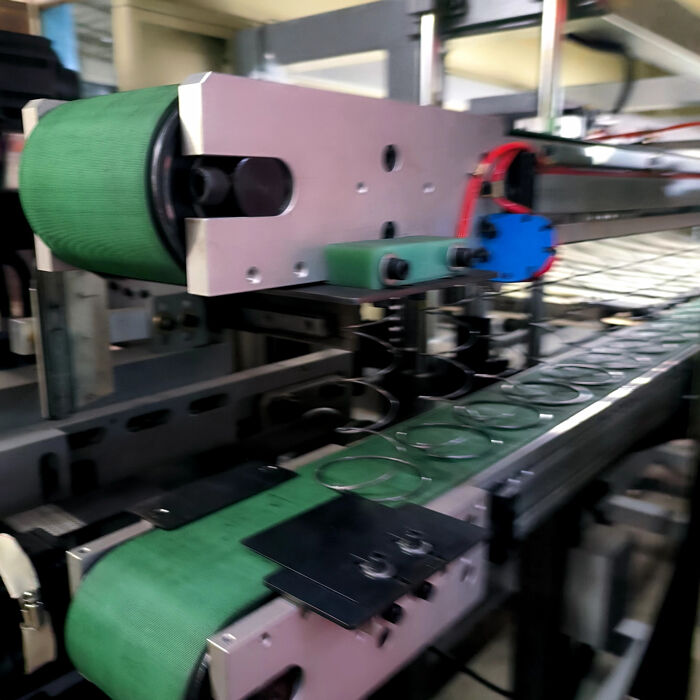 Pojemność 60-90 arkuszy 8 godzin Linia produkcyjna materacy z pierścieniem końcowym sprężyny średnica 65mm-90mm Średnica drutu montażowego 1,3-1,6mm do montażu materaca